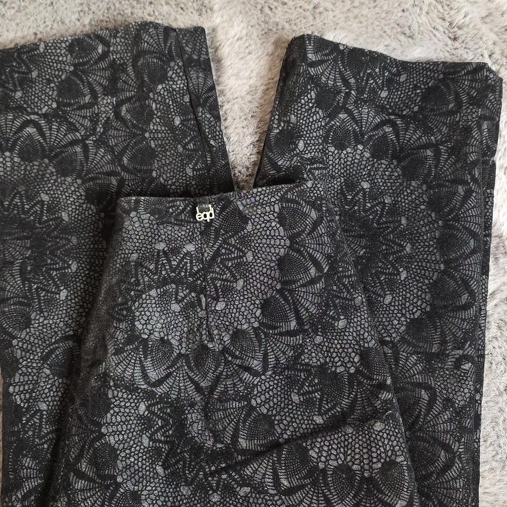 Equestrian Designs Black velvet jacquard brocade stretch back zip  Pants sz M/L